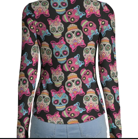 New Sugar Skulls Stretchy V Neck Top - Picture 2 of 2